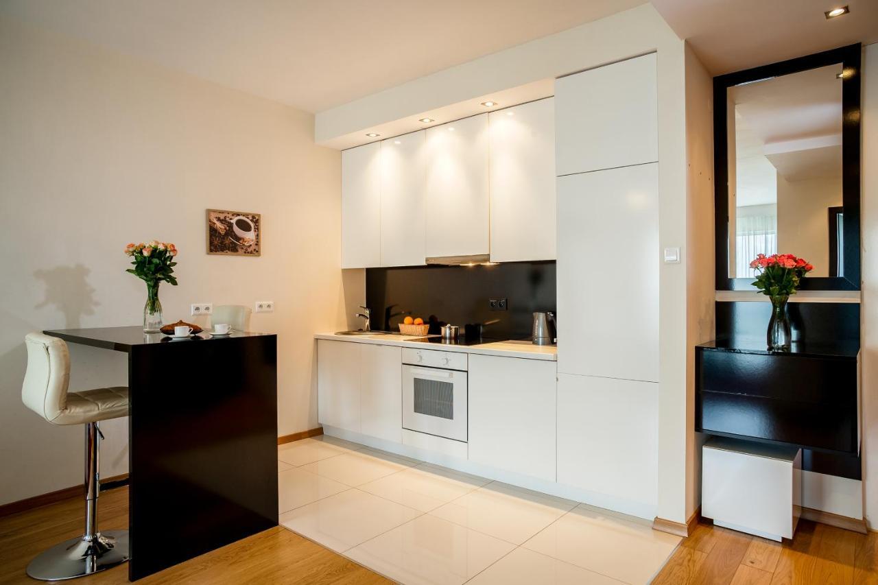 Platinum Towers Luxury Apartments Варшава Екстер'єр фото
